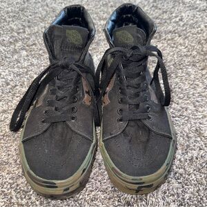 Vans Sk8-Hi MTE Shoes Mens 6 Womens 7.5 Black Camo Cold Weather Sneakers 500714